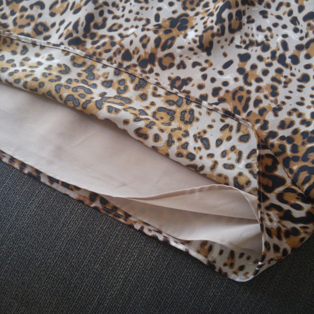⛔SALE PENDING⛔ NWOT Banana Republic Leopard Print Cami - Picture 7 of 9